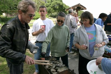 (rats), (dherr), (reet), and (aronan) get grillin'