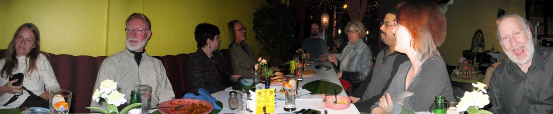Roswitha (NOTW), (dbdoty), (coiro), (karish), (mcb), (needtono), (arse), Renee (NOTW), (smash). Somehow, (chrys) got left out of the picture. (And, yes, there is some wierdness due to the panorama.)
