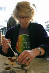 (needtono) digs in - note the cool WeLL shirt